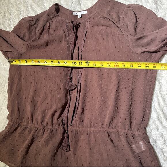 DR2 by Daniel Rainn Size L Brown Tassel Clip Dot Blouse Peasant Top Boho Neutral - Picture 12 of 12